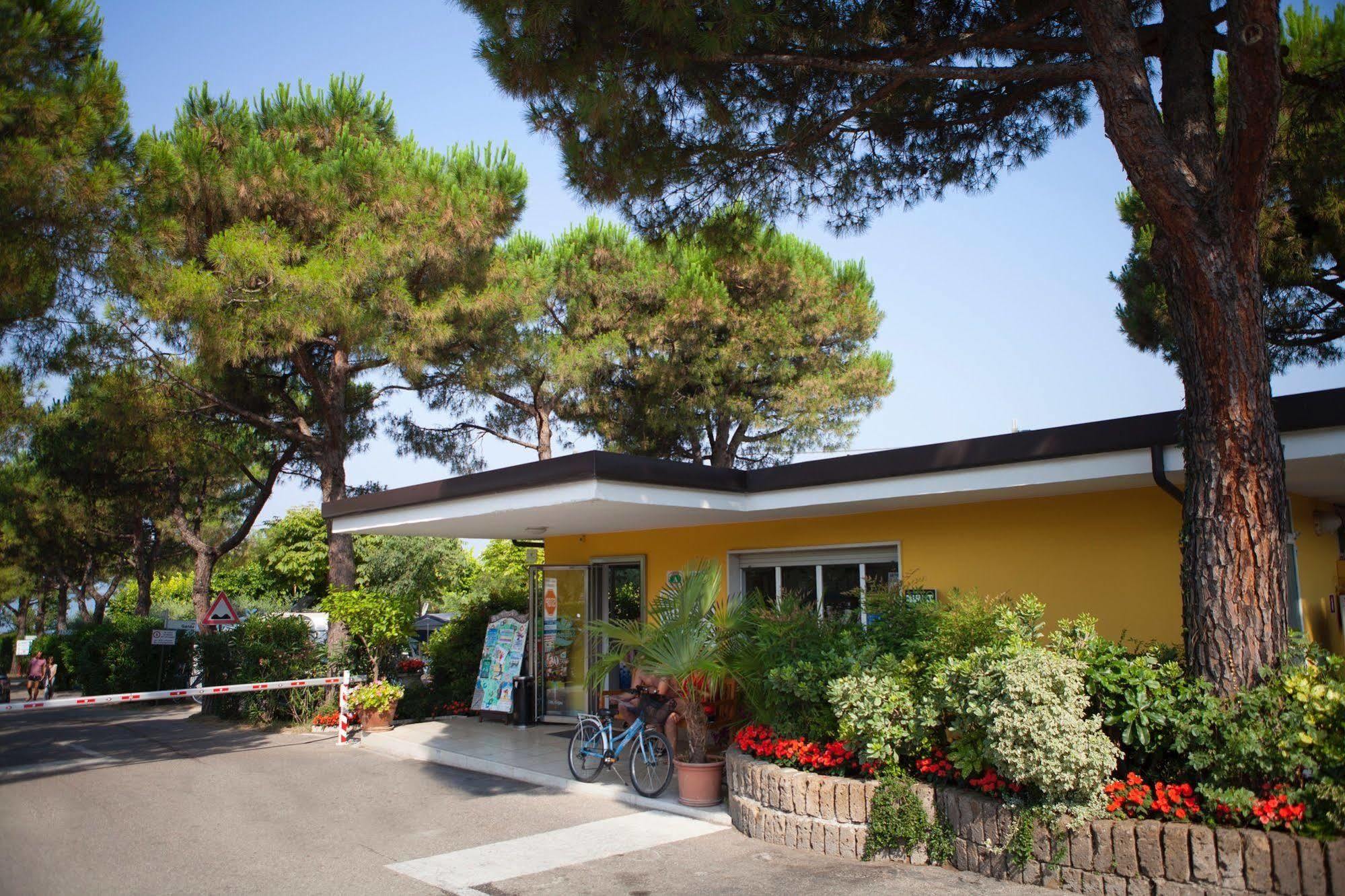 Camping Serenella Bardolino Exterior foto